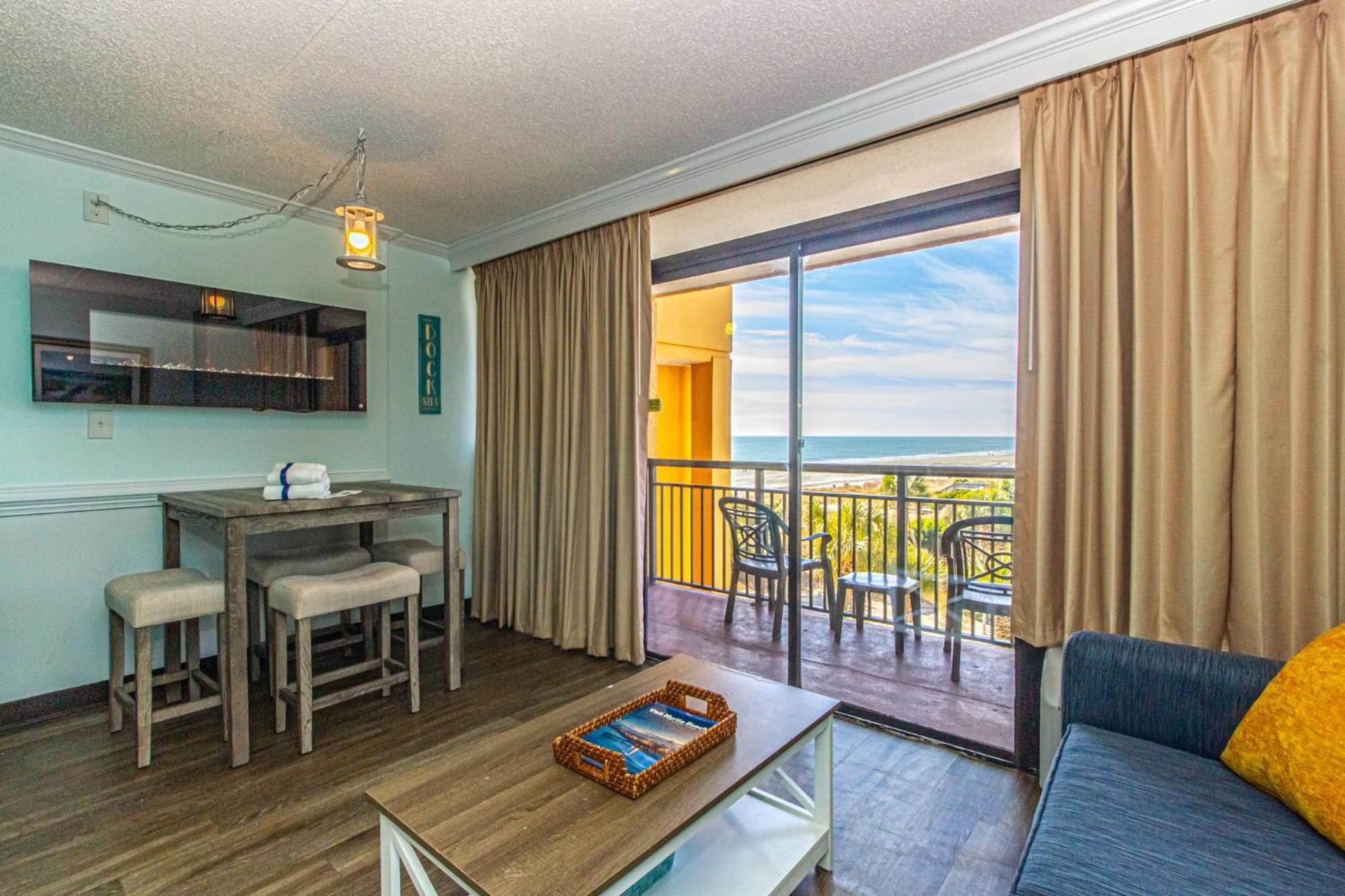 Oversized Ocean View Queen Suite With Beautiful Fireplace And Accents - Sleeps 4 Guests! Myrtle Beach Szoba fotó