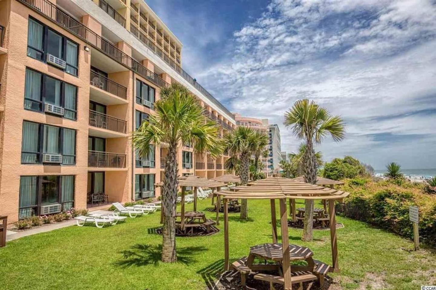 Oversized Ocean View Queen Suite With Beautiful Fireplace And Accents - Sleeps 4 Guests! Myrtle Beach Szoba fotó